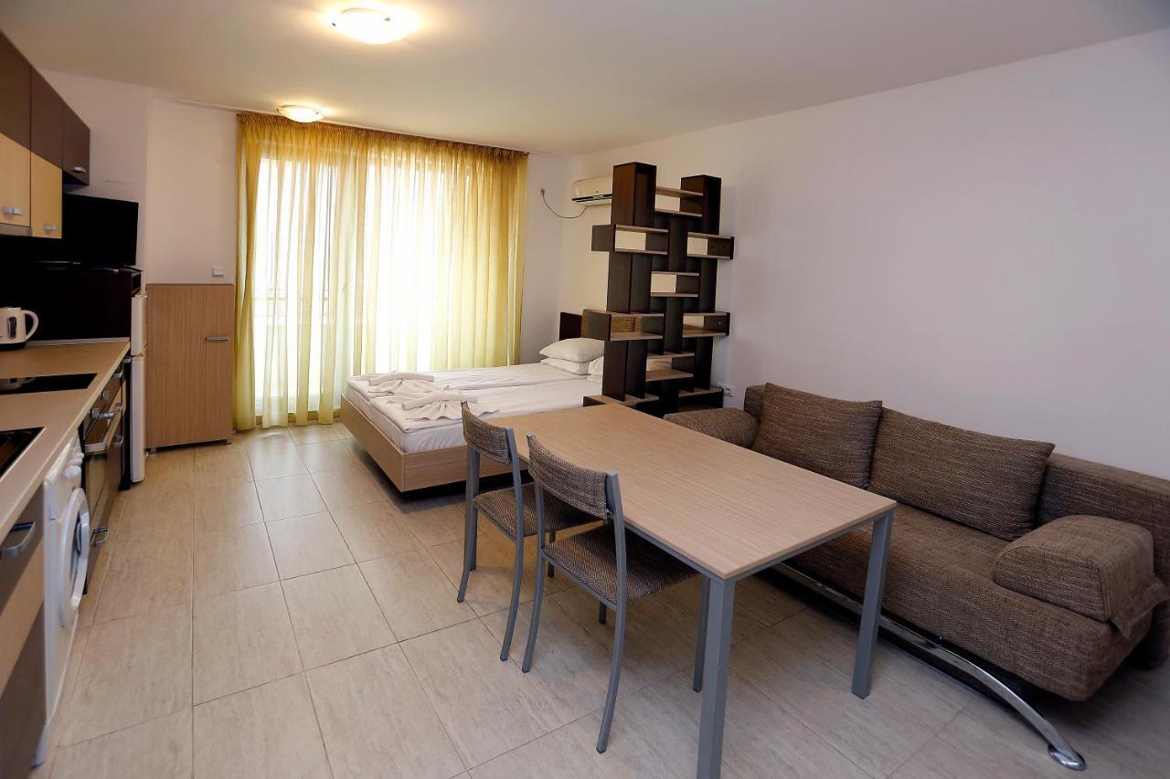 Low Cost Apartments In Green Life Sozopol Esterno foto