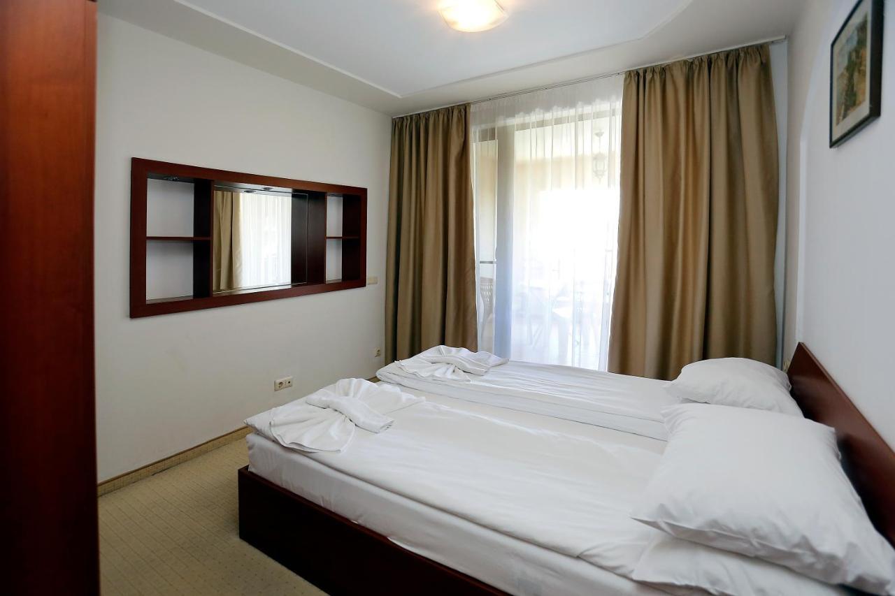 Low Cost Apartments In Green Life Sozopol Esterno foto